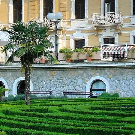 Szálloda Hotel Opatija Abbázia