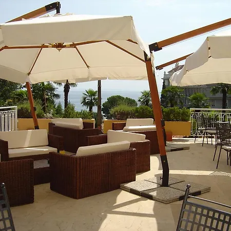 Szálloda Hotel Opatija 2*