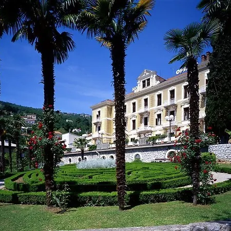 Hotel Opatija Szálloda