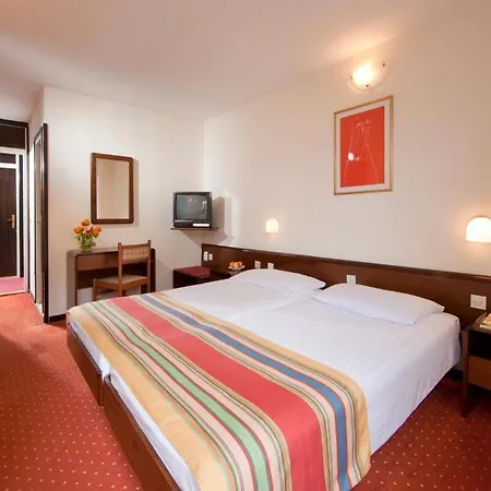Hotel Opatija Ξενοδοχείο Οπατία