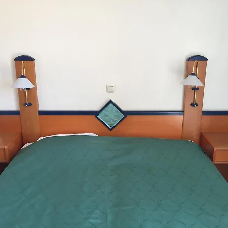 Hotel Opatija Ξενοδοχείο 2*