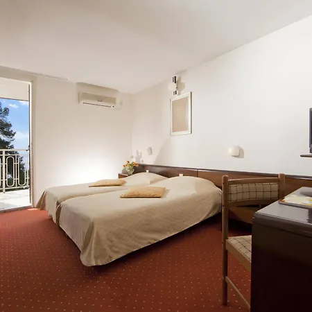 Hotel Opatija 2* Abbázia
