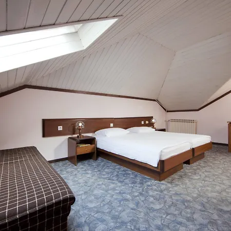 Hotel Opatija 2* Abbázia