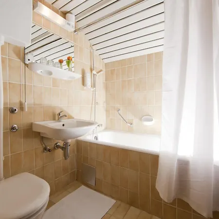 Hotel Opatija Szálloda 2*