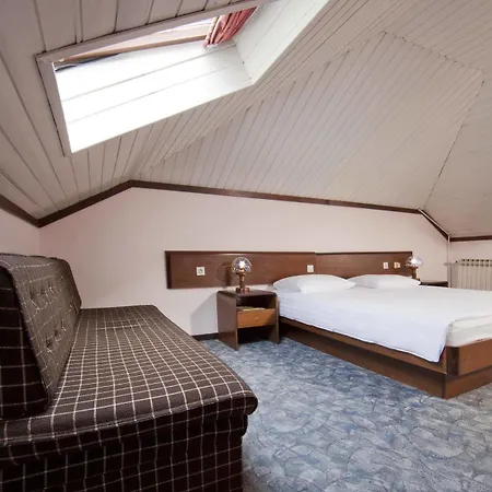 Hotel Opatija 2* Abbázia