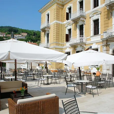 Hotel Opatija 2*