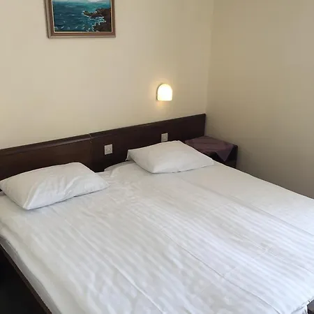 Отель Hotel Opatija
