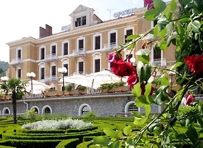 Отель Hotel Opatija