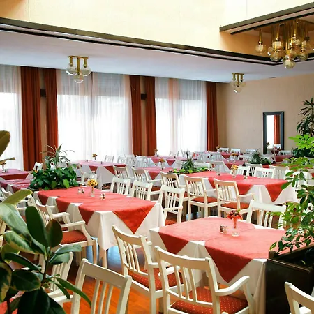 מלון Hotel Opatija