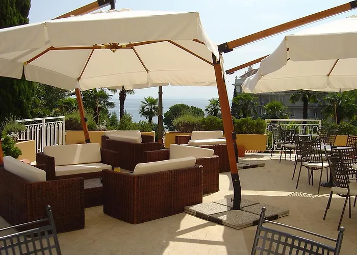 Hotell Hotel Opatija 2*