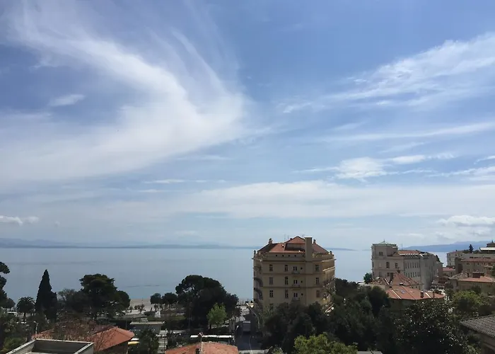 Hotell Hotel Opatija 2*