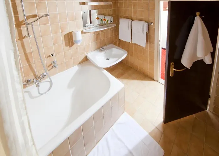 Hotel Opatija 2* Opatija