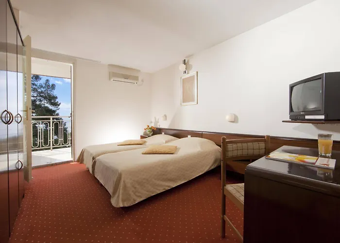 Hotel Opatija 2* Opatija