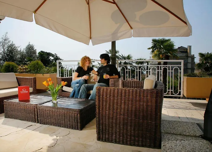 Hotel Opatija Hotell 2*